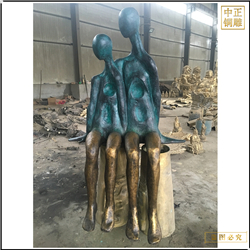 街邊抽象人物銅雕