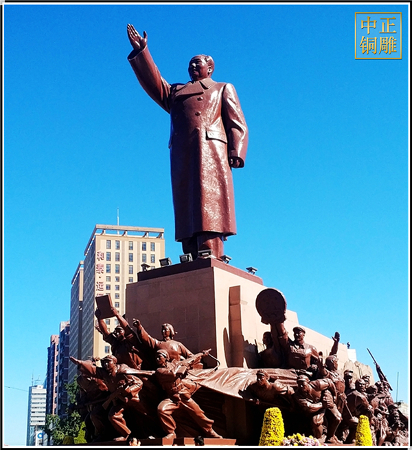 大型廣場毛澤東像.jpg