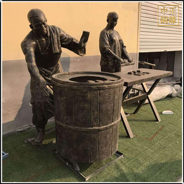 大燒餅人物銅雕塑.jpg