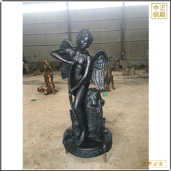 西方人月亮女神雕像 