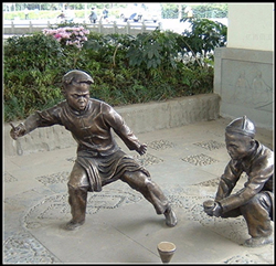 打陀螺情景小品銅雕